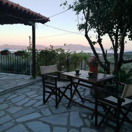 Villa Amfithea Moni Evaggelistrias Exteriör bild