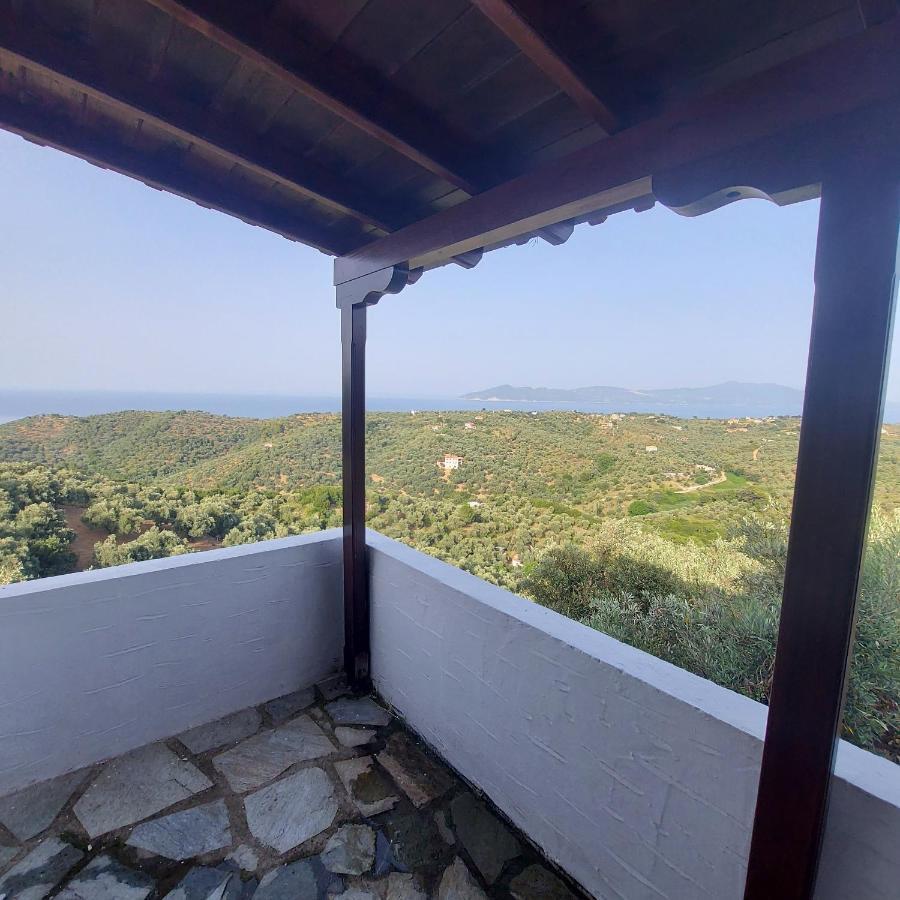 Villa Amfithea Moni Evaggelistrias Exteriör bild